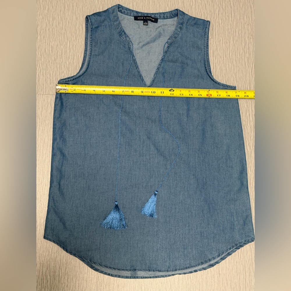 Alex & Parker Chambray Tassel Tie Sleeveless Top Size S Boho - Picture 6 of 9